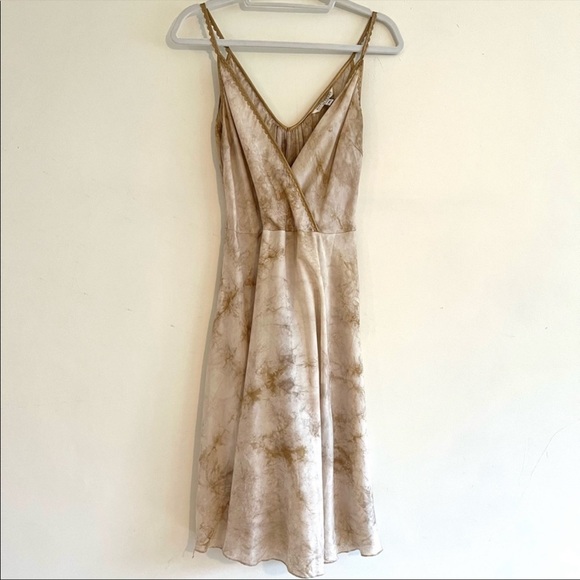 Alexia Admor 100% Silk Dress Size M - Picture 3 of 9